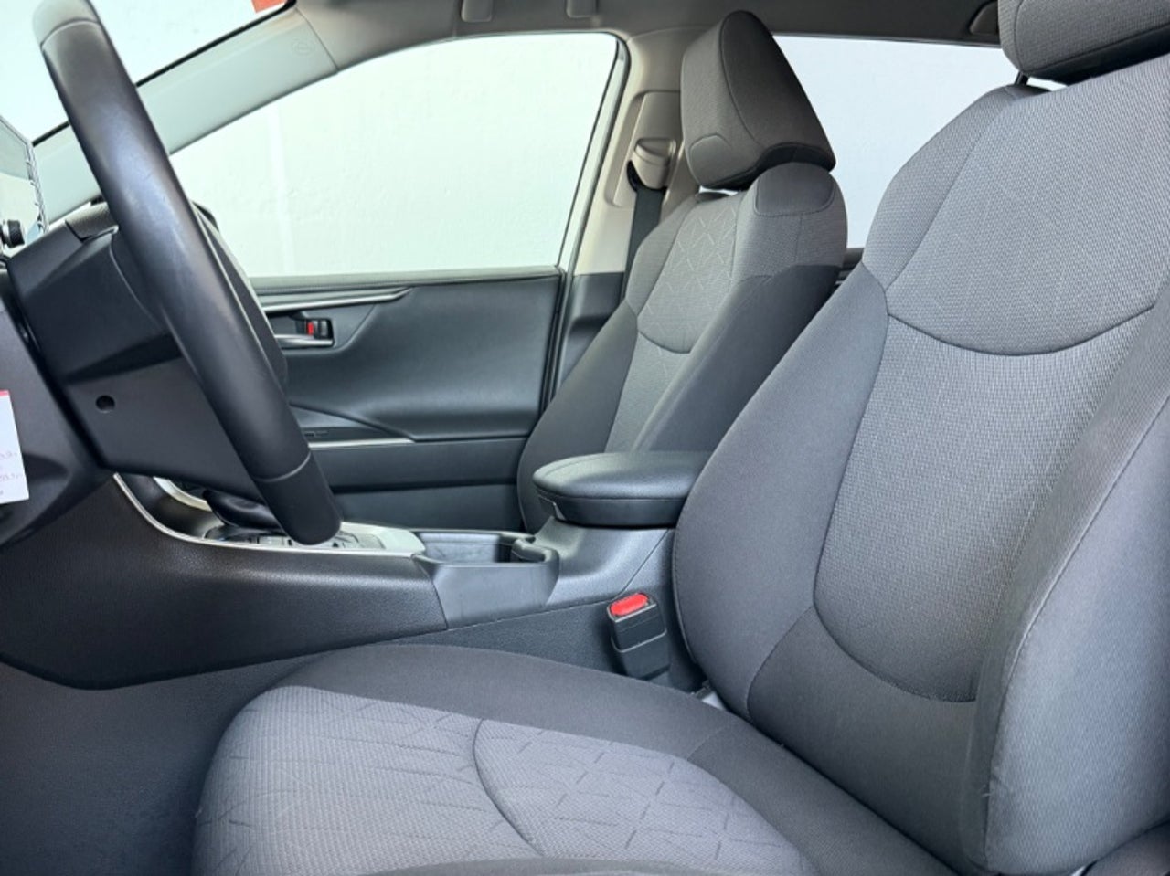 TOYOTA Rav4 2.5l 220H Black Edition