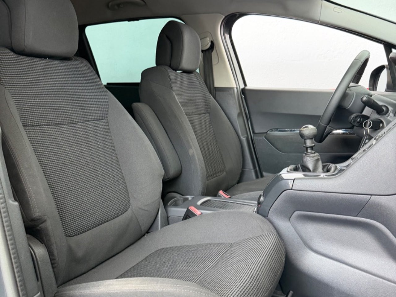PEUGEOT 5008 Active 1.6 HDI 115 FAP