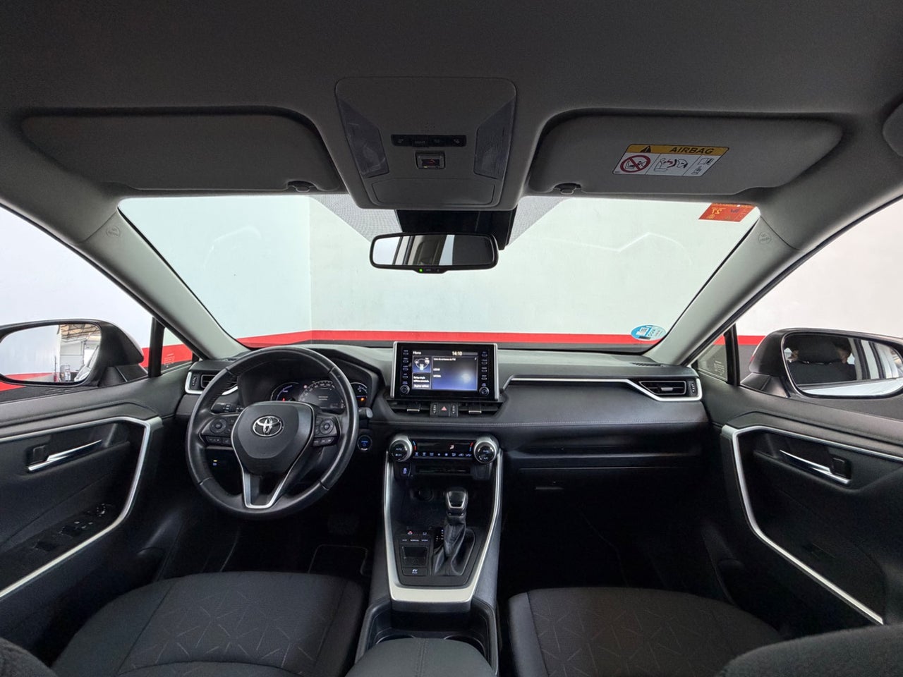TOYOTA Rav4 2.5l 220H Black Edition