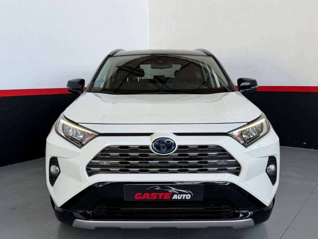TOYOTA Rav4 2.5l 220H Black Edition