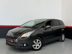 PEUGEOT 5008 Active 1.6 HDI 115 FAP