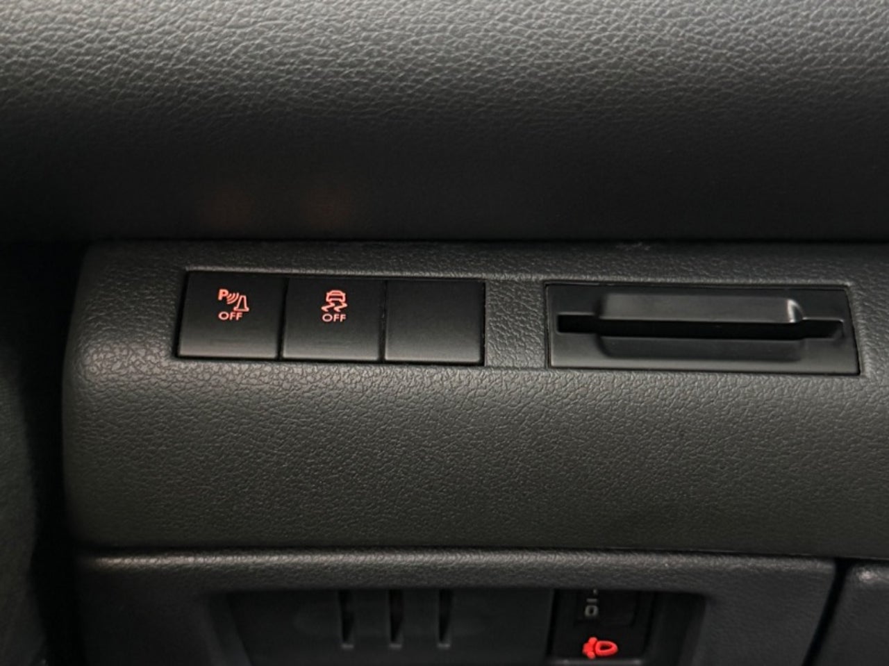 PEUGEOT 5008 Active 1.6 HDI 115 FAP